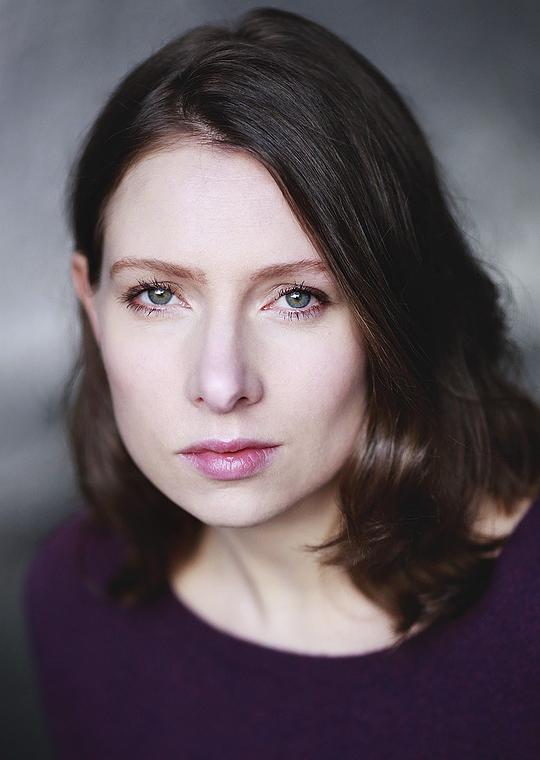 塞莱斯特·朱应 Celeste Dring