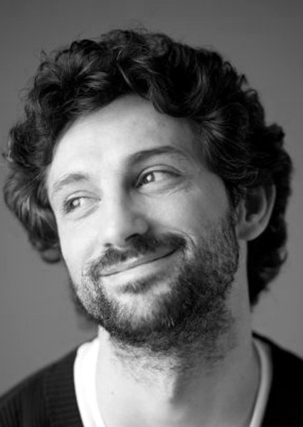 安迪·瓦斯卢亚努 Andi Vasluianu