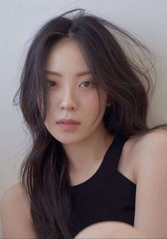 韩知晓 Ji-hyo Han