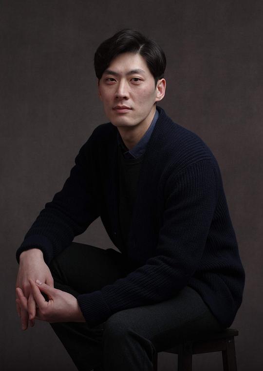 白钟焕 Jong-hwan Baek