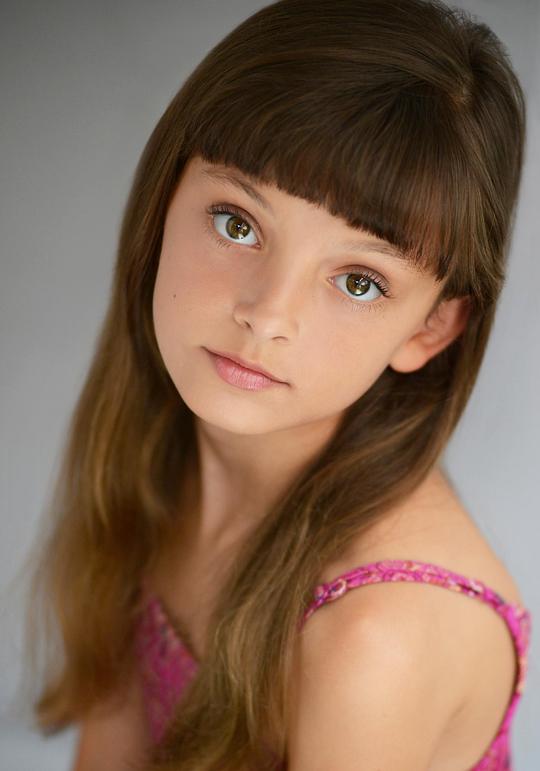 索菲娅·扎利普斯基 Sophia Zalipsky