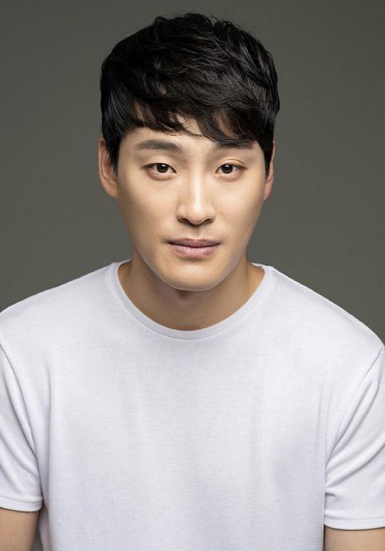 韩圭源 Kyu-won Han