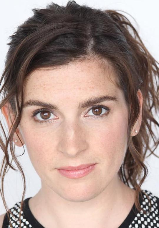 莉莉·苏利文 Lily Sullivan