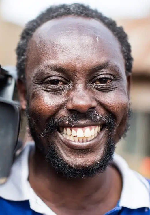 纳瓦纳·I·G·G Nabwana I.G.G.