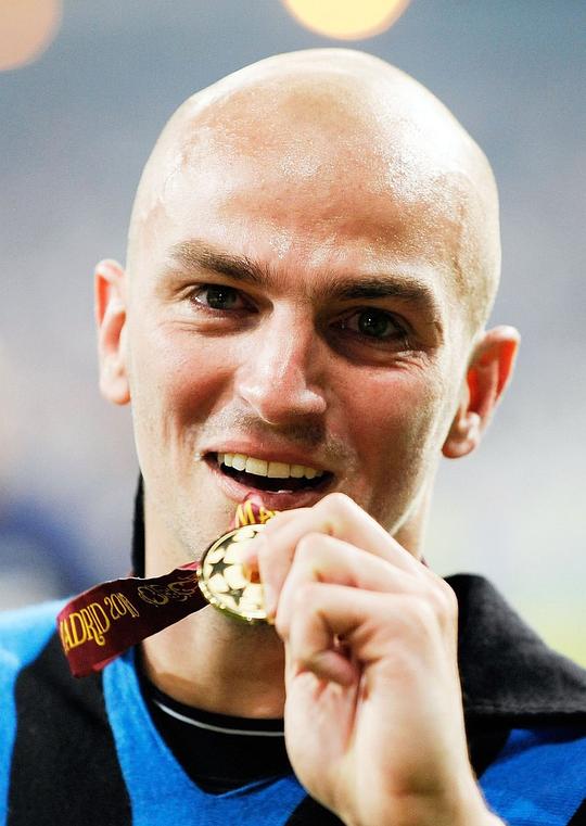 埃斯特班·坎比亚索 Esteban Cambiasso
