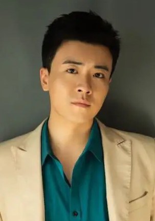 闫范宇 Fanyu Yan