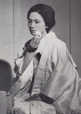 鹤冈淑子 Yoshiko Tsuruoka