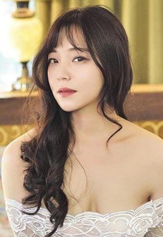 陈诗雅 Si-ah Jin