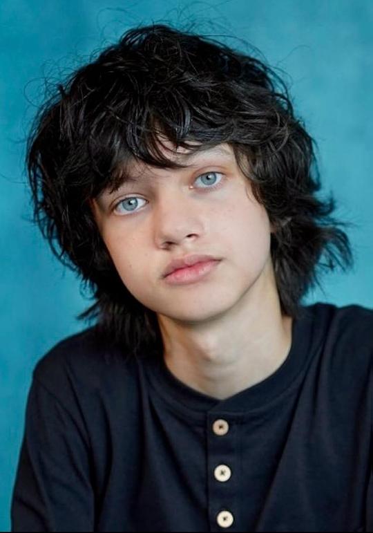 彼得·德索萨-费奥尼 Peter DeSouza-Feighoney