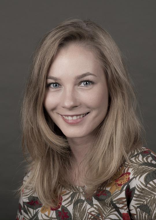 埃姆凯·日格蒙德 Emőke Zsigmond