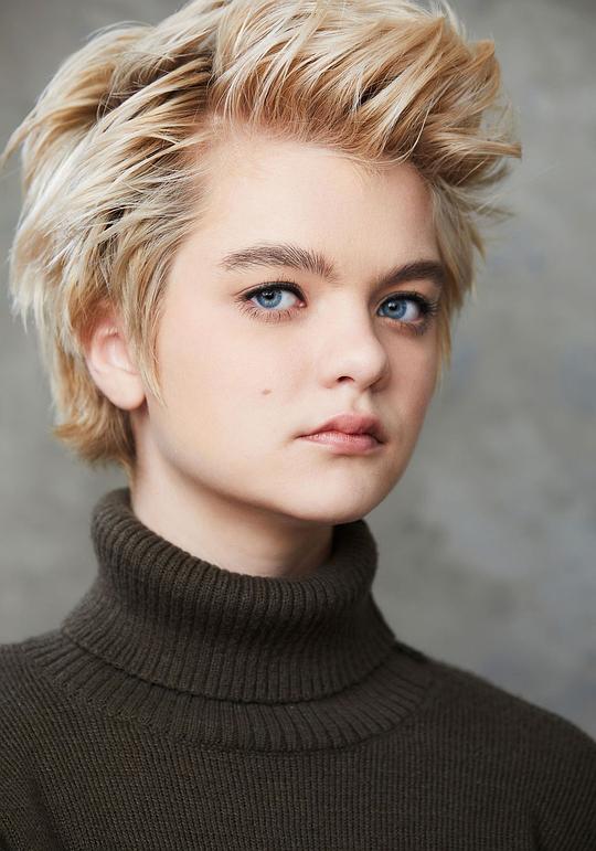 普雷斯利·亚利桑德 Presley Alexander