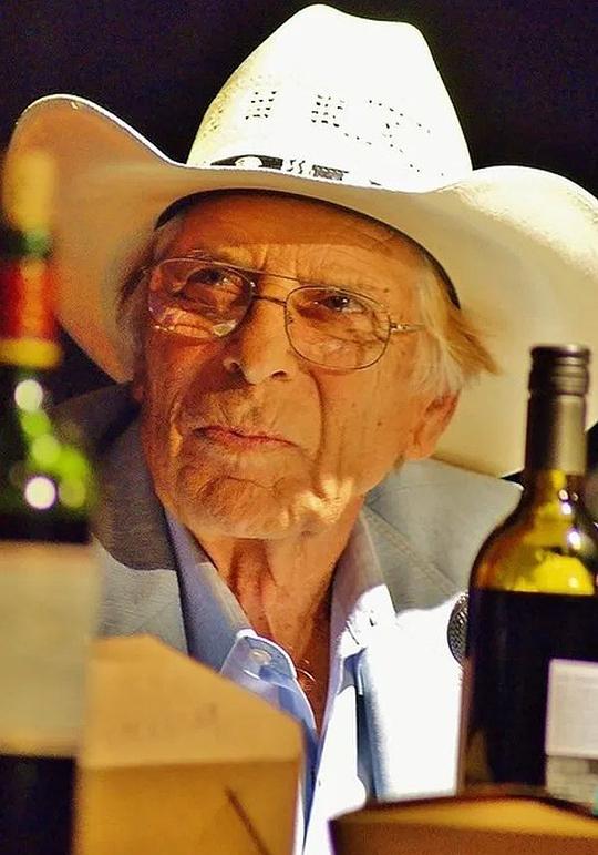 John 'Bud' Cardos John 'Bud' Cardos