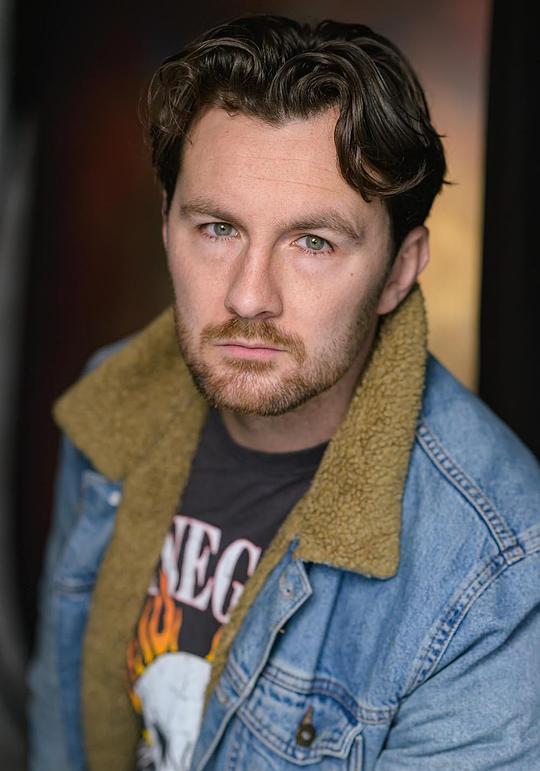 阿伦·麦肯兹 Aaron Mackenzie