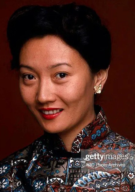 林嘉 Essie Lin Chia