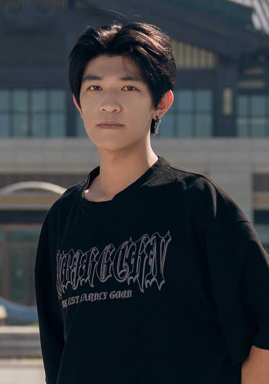 董禹岐 Yuqi Dong