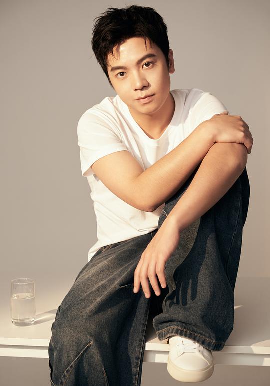 任行 Colin Ren