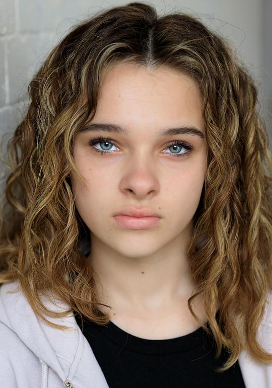 布鲁克·霍姆伍德 Brooke Holmewood