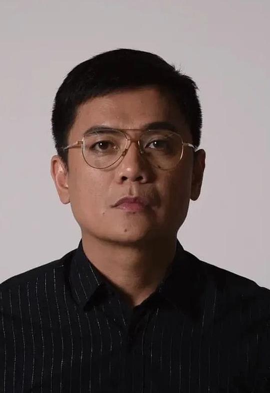 江·罗伯斯·拉纳 Jun Robles Lana