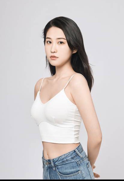 朱艺雯 Zhu Yiwen