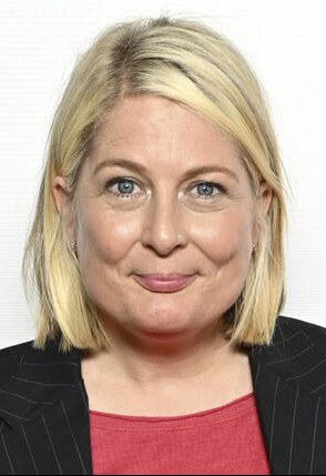 爱丽丝·特劳顿 Alice Troughton