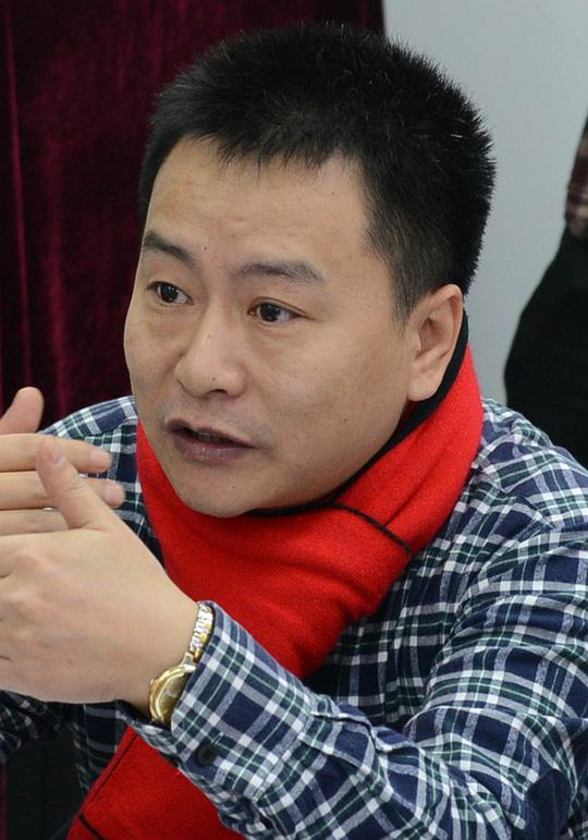 张万一 Wanyi Zhang