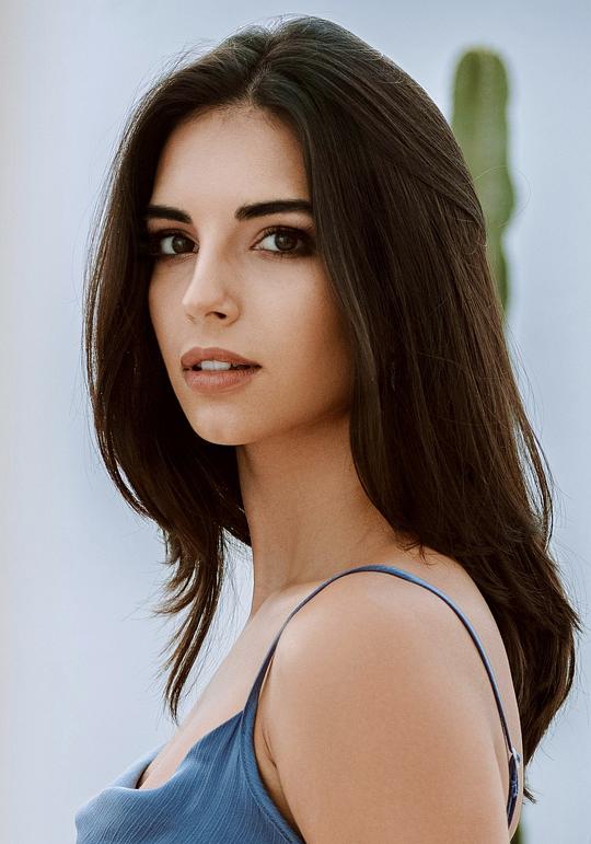 雅瑟敏·亚兹齐 Yasemin Yazici