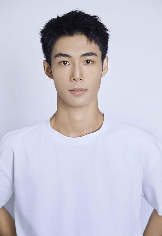 李博文