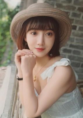 靳梦楠 Mengnan Jin