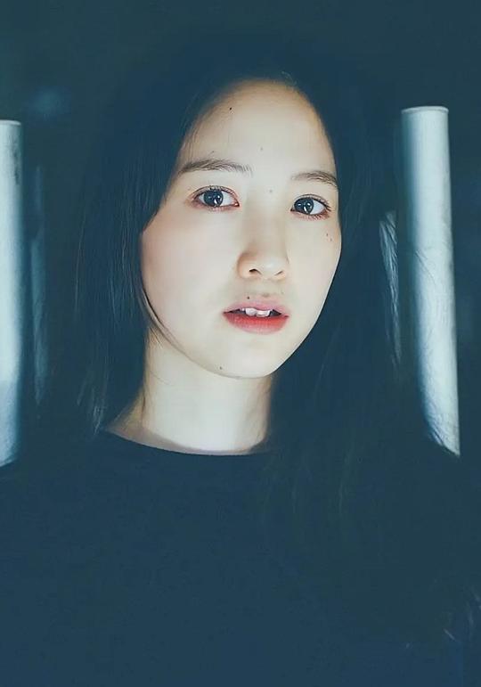 川崎百合子 Yuriko Kawasaki