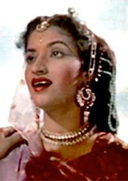 桑迪亚·山塔拉姆 Sandhya Shantaram