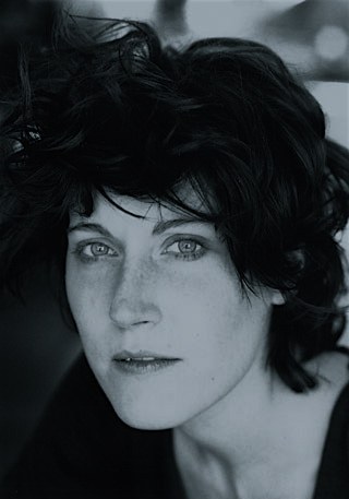 塞利娜·芒维尔 Céline Menville