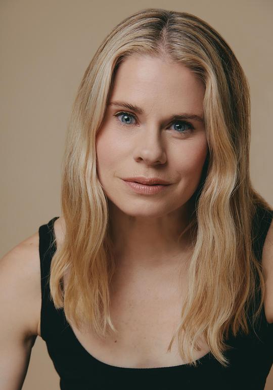西莉亚·基南-博尔格 Celia Keenan-Bolger