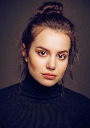伊丽莎白·波兹德尼亚科娃 Elizaveta Pozdnyakova