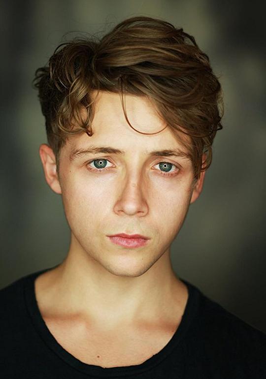 杰乐伦·霍威尔 Gerran Howell