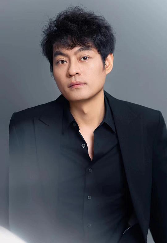 翁羽 Yu Weng