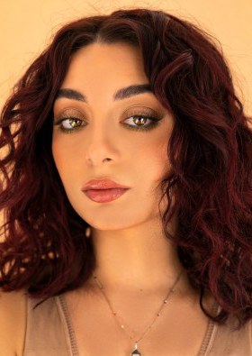 劳拉·杜鲁 Lara Duru