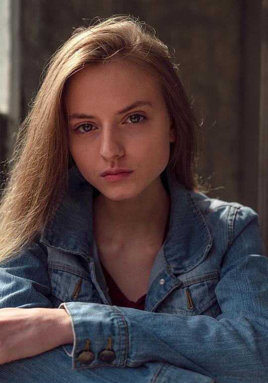 桑默·乔伊·坎贝尔 Summer Joy Campbell