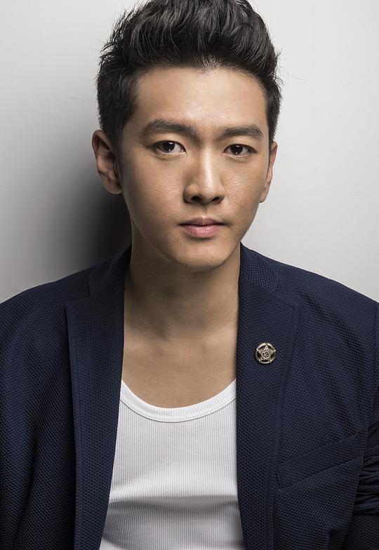 张洪伟 Hongwei Zhang