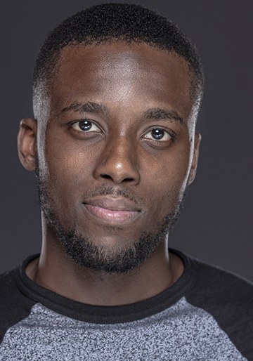 巴约·巴达莫西 Bayo Gbadamosi