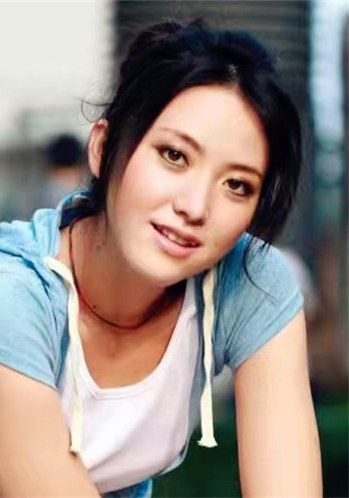 施彦 Yan Shi