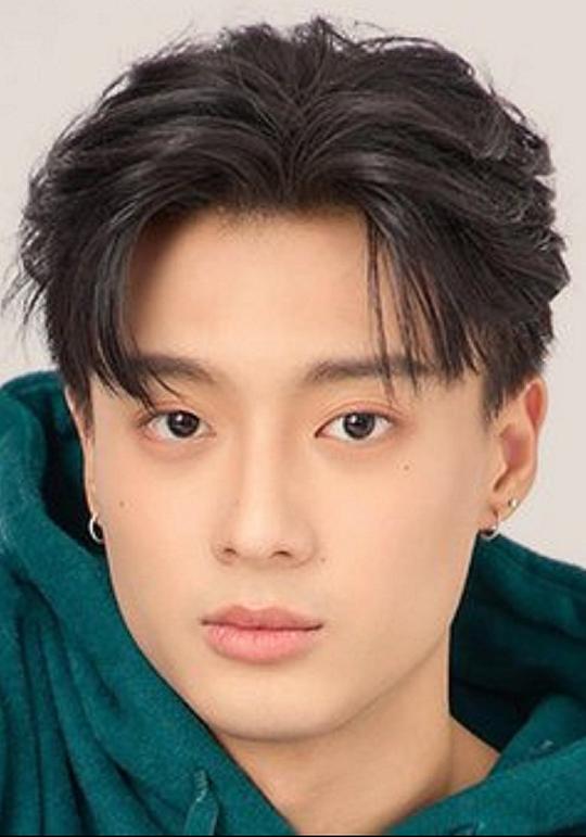 弗朗希·纳鲁斯·普拉缇帕瓦梅塔 Franc Naruth Prateeppavameta