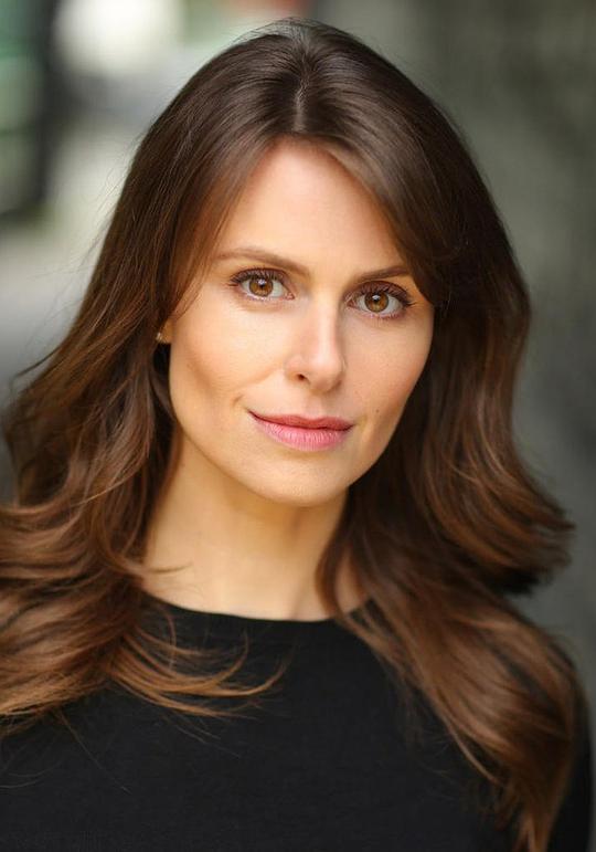 艾莉·泰勒 Ellie Taylor