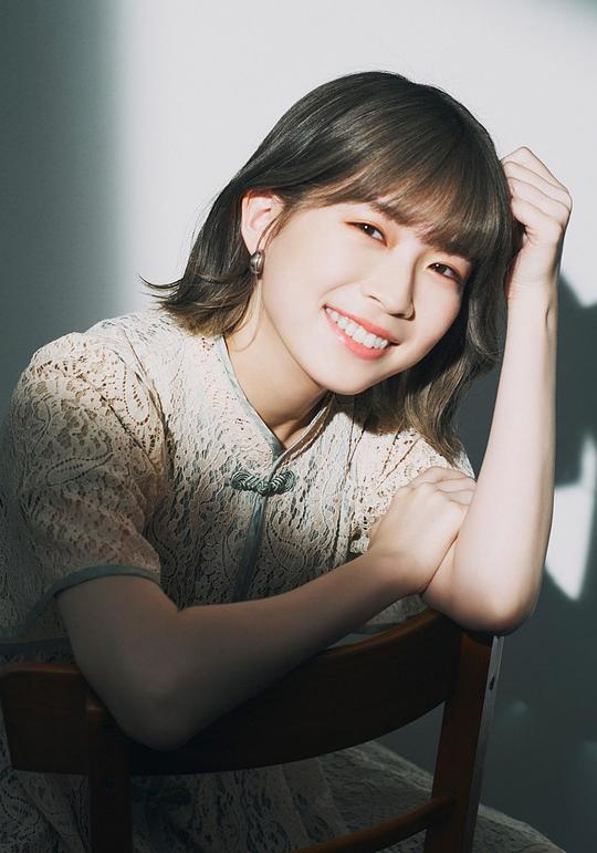 青山吉能 Aoyama Yoshino