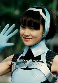 栗原瞳 Hitomi Kurihara