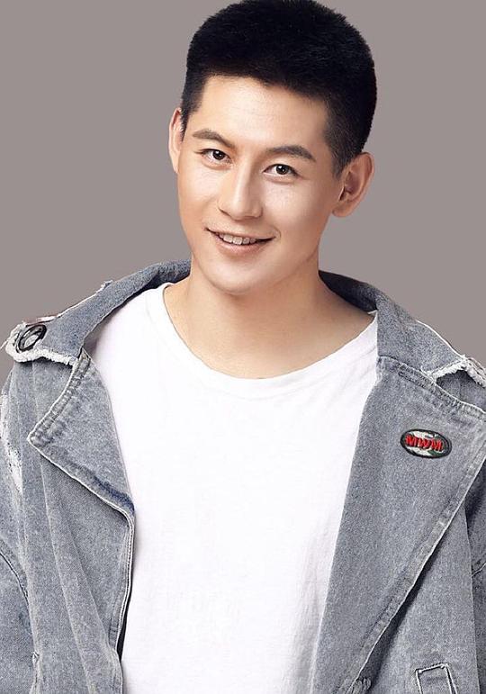 岳鹏飞 Pengfei Yue