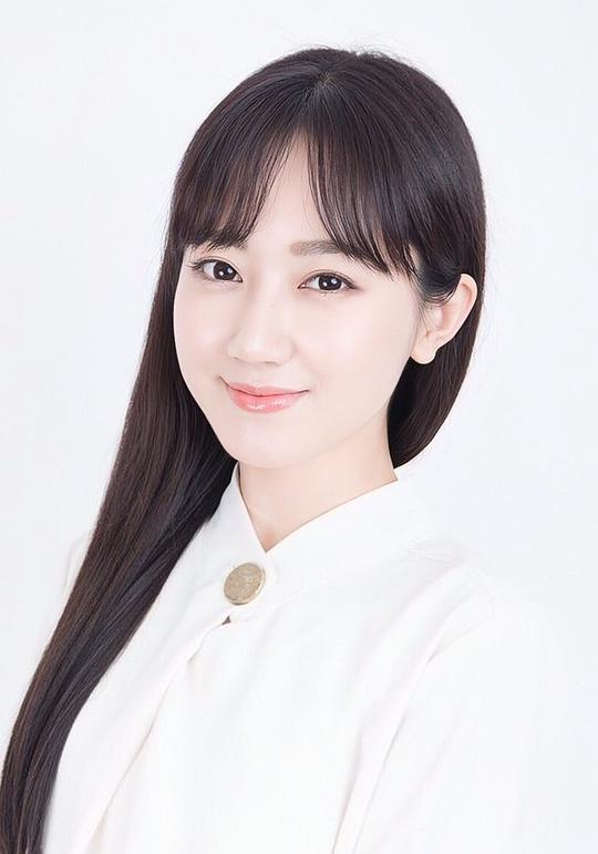 桑名里瑛 Rie Kuwana