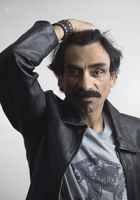 吉尔伯托·巴拉扎 Gilberto Barraza