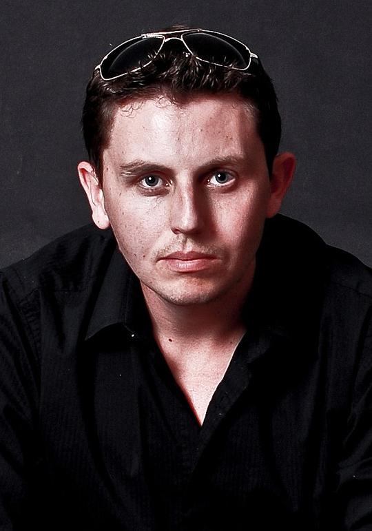 卢克·斯帕克 Luke Sparke