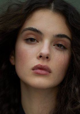 戴娃·卡索 Deva Cassel