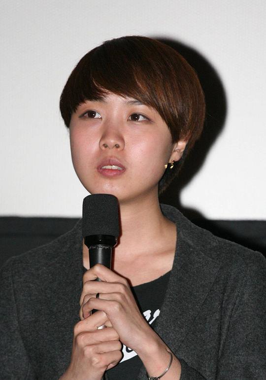 韩知媛  Ji-Won Han